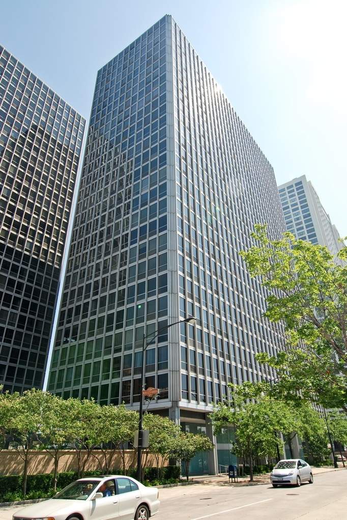 330 W Diversey Parkway #504 Chicago, IL 60657 | MLS# 10507409 | @properties