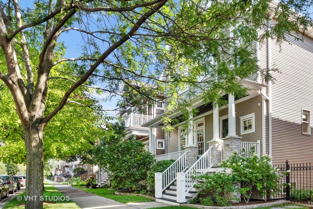 3709 N Sacramento Avenue Chicago, Illinois 60618 - Image 1