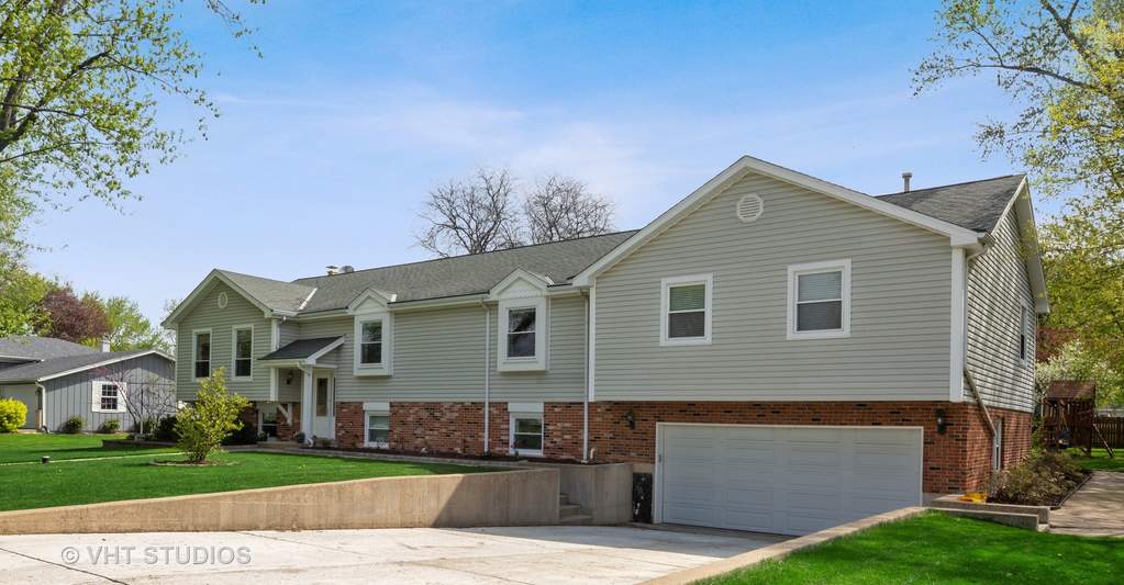 1631 Lorraine Road Glen Ellyn, Illinois 60137 - Image 1