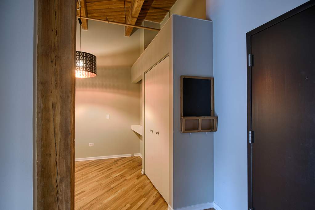 1040 W Adams Street #444 Chicago, Illinois 60607 - Image 19