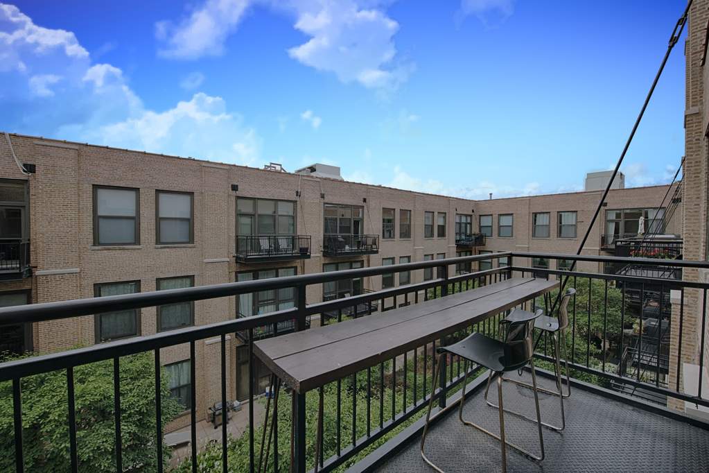 1040 W Adams Street #444 Chicago, Illinois 60607 - Image 20