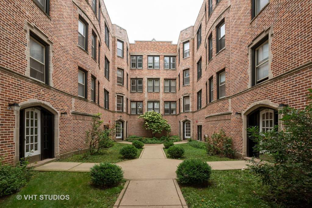 136 Clyde Avenue #3S Evanston, Illinois 60202 - Image 1