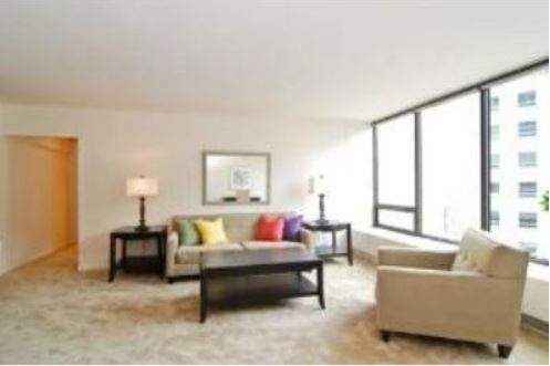 2800 N Lake Shore Drive #1415 Chicago, Illinois 60657 - Image 3