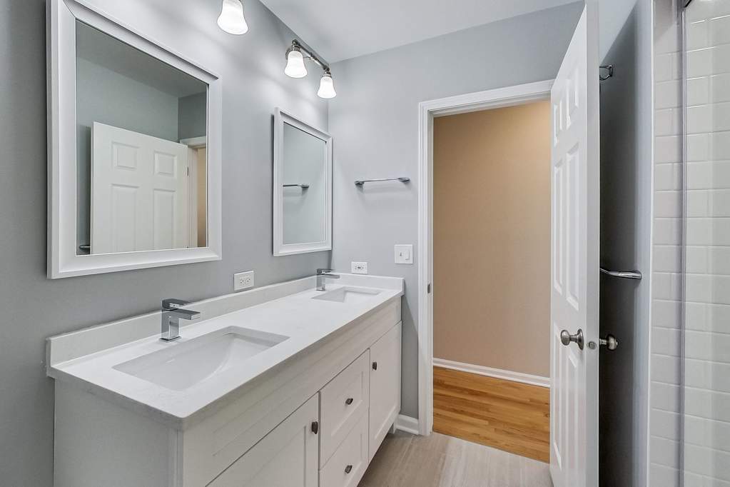 928 W Roscoe Street #3 Chicago, Illinois 60657 - Image 15