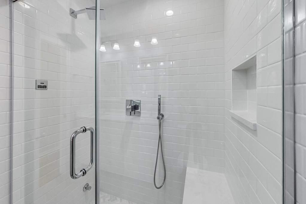 928 W Roscoe Street #3 Chicago, Illinois 60657 - Image 16