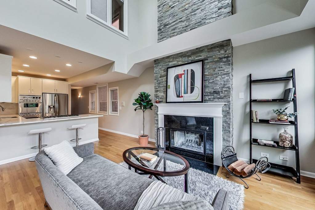 928 W Roscoe Street #3 Chicago, Illinois 60657 - Image 4