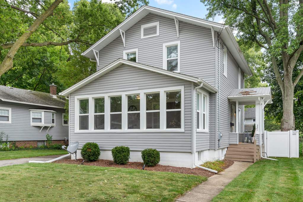321 Franklin Street Batavia, Illinois 60510 - Image 1
