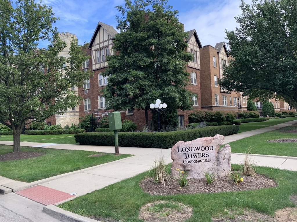 10909 S Longwood Drive 1 Chicago, IL 60643 MLS 10517501 properties