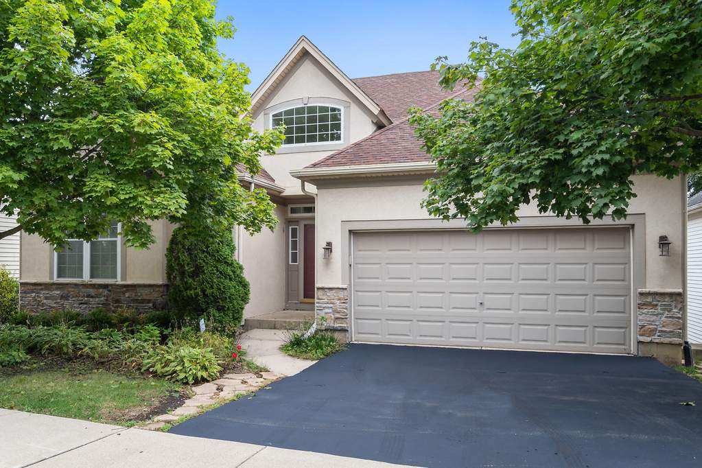 924 Viewpointe Drive St. Charles, IL 60174 MLS 10520961 properties