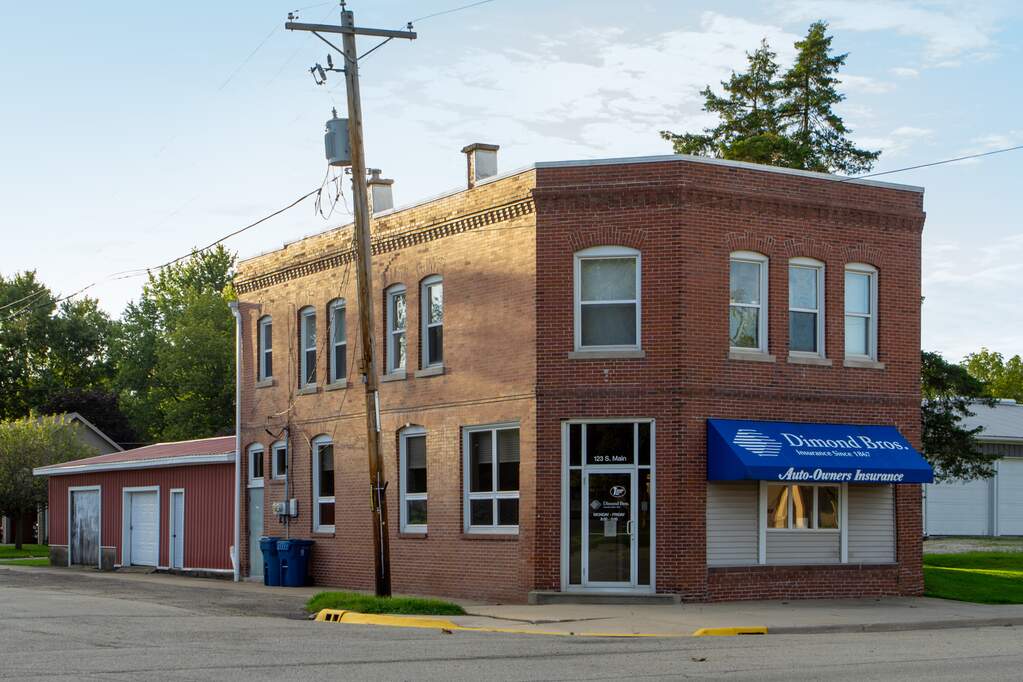 123 S Main Street Cherry, IL 61317 MLS 10530151 properties