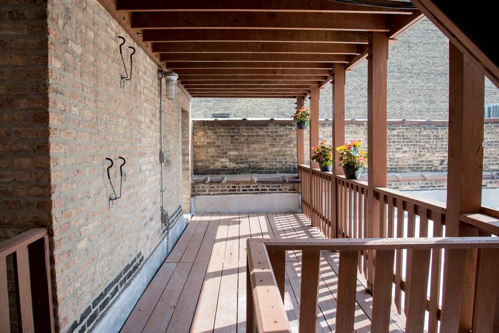 3253 W Lawrence Avenue #2D Chicago, Illinois 60625 - Wall Hooks for bike storage