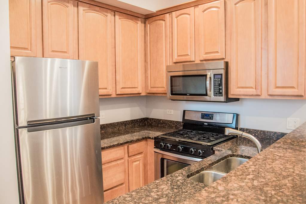 3253 W Lawrence Avenue #2D Chicago, Illinois 60625 - Image 6