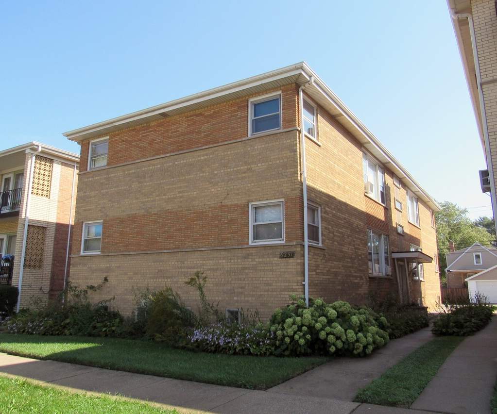 9231 S Kedzie Avenue Evergreen Park, IL 60805 MLS 10543971 properties