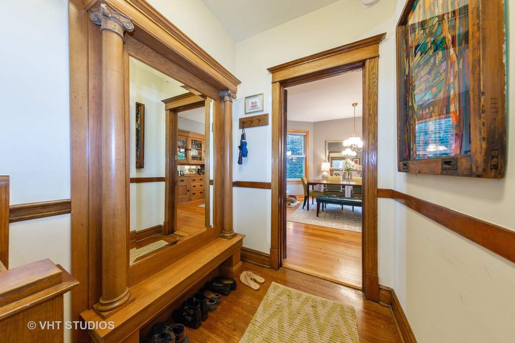 2706 N Francisco Avenue #2 Chicago, Illinois 60647 - Image 2