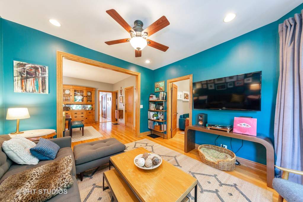 2706 N Francisco Avenue #2 Chicago, Illinois 60647 - Image 4