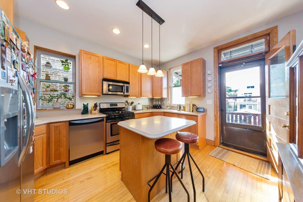 2706 N Francisco Avenue #2 Chicago, Illinois 60647 - Image 6