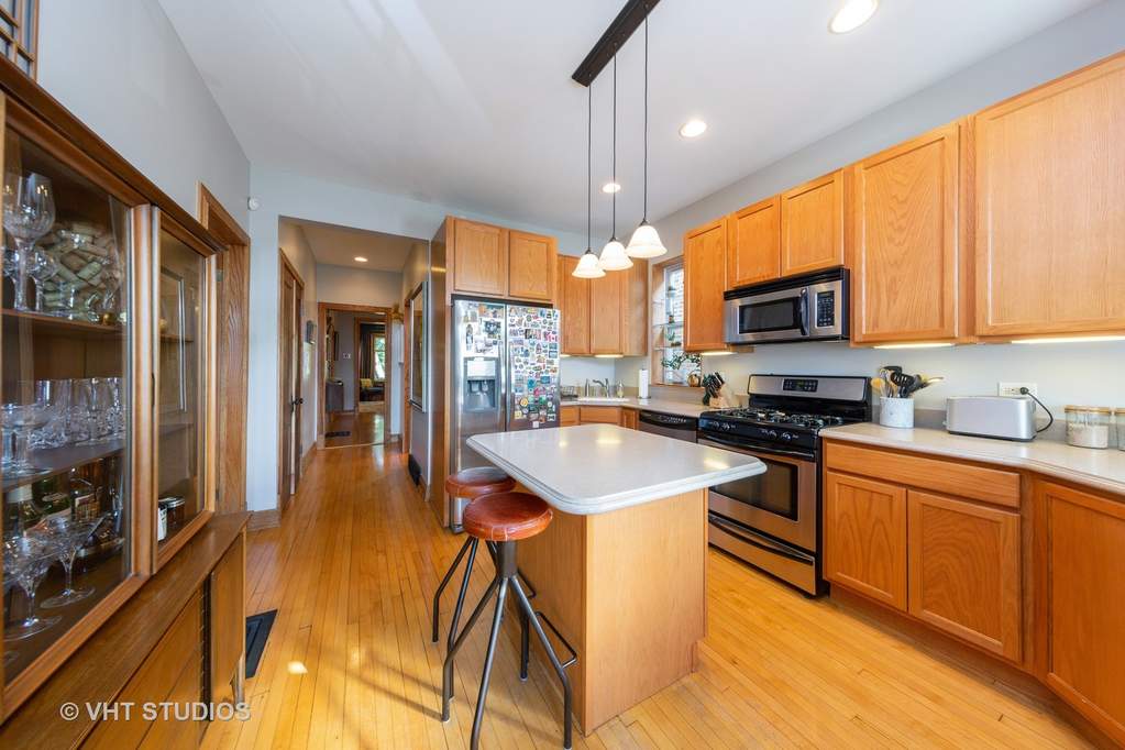 2706 N Francisco Avenue #2 Chicago, Illinois 60647 - Image 7