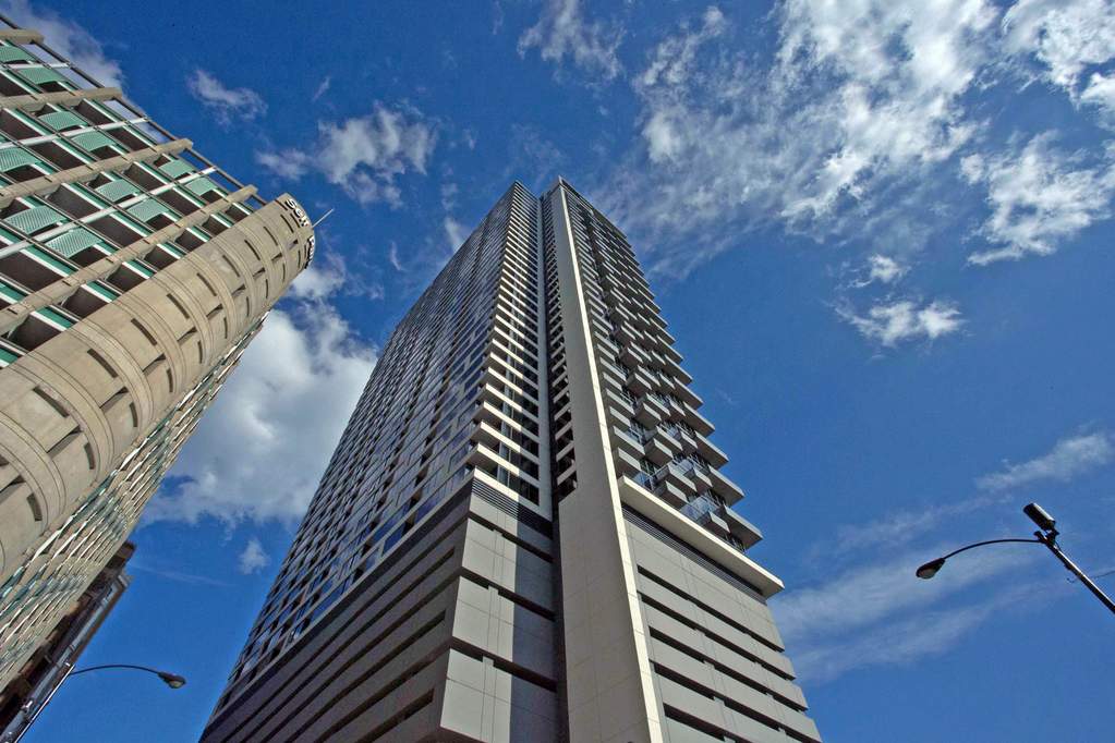 235 W Van Buren Street #2021 Chicago, Illinois 60607 - Image 1
