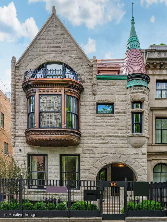 1246 N Astor Street Chicago, Illinois 60610 - Image 1