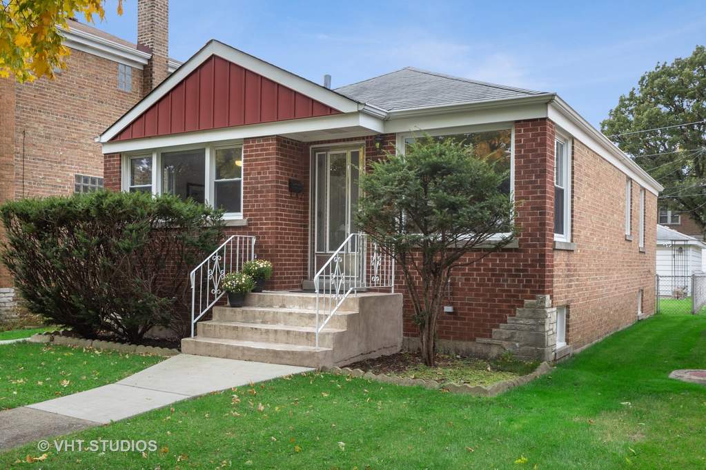 2230 S 11th Avenue North Riverside, IL 60546 MLS 10551634 properties