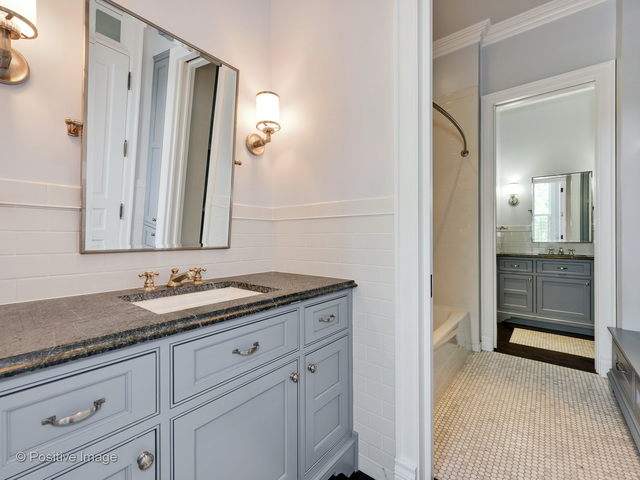 1407 N Hoyne Avenue Chicago, Illinois 60622 - Image 43