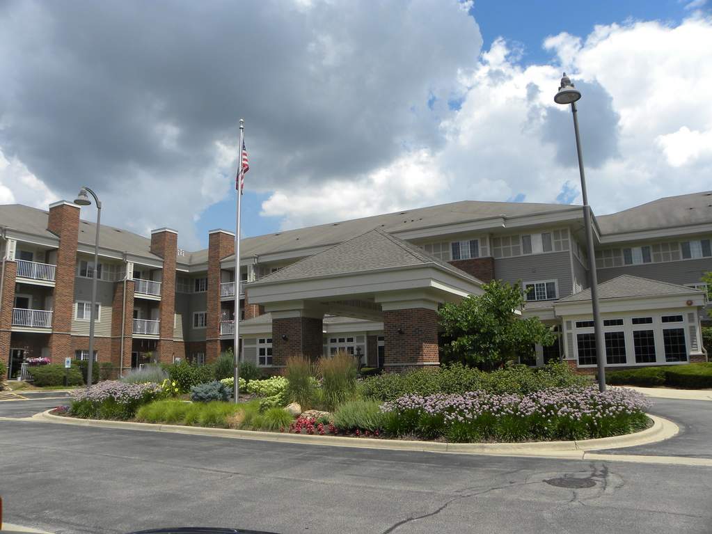 801 N Mclean Boulevard #306 Elgin, IL 60123 | MLS# 10565601 | @properties