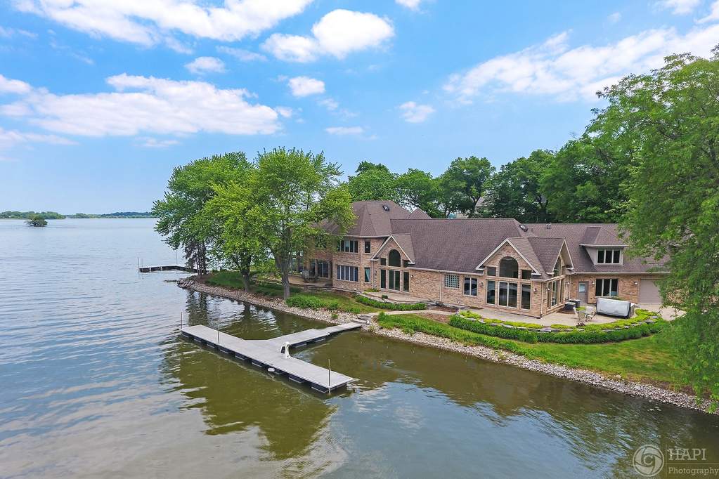1004 Pistakee View Court Johnsburg, IL 60051 MLS 10574226 properties