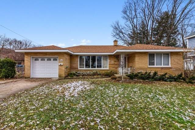 366 Wallace Avenue Crystal Lake, Illinois 60014 - Image 1