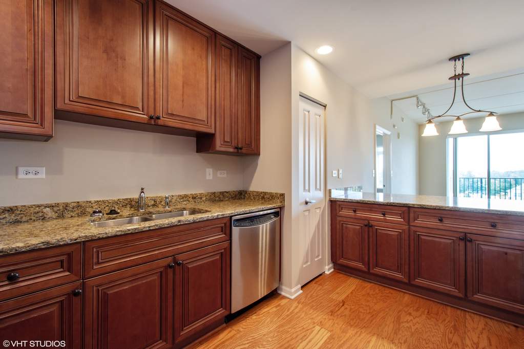1199 E Port Clinton Road #511 Vernon Hills, Illinois 60061 - Image 8