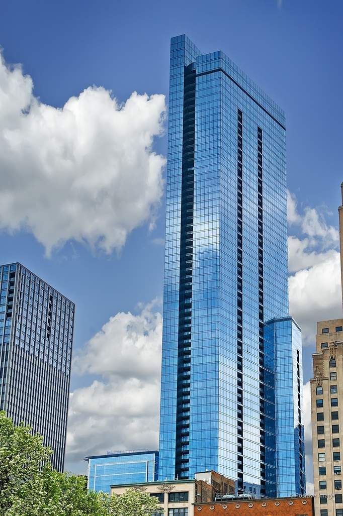 60 E Monroe Street #6402 Chicago, Illinois 60603 - Image 1