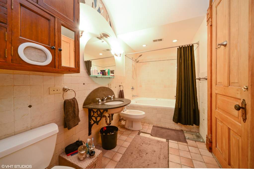 1340 W Madison Street #3W Chicago, Illinois 60607 - Image 7