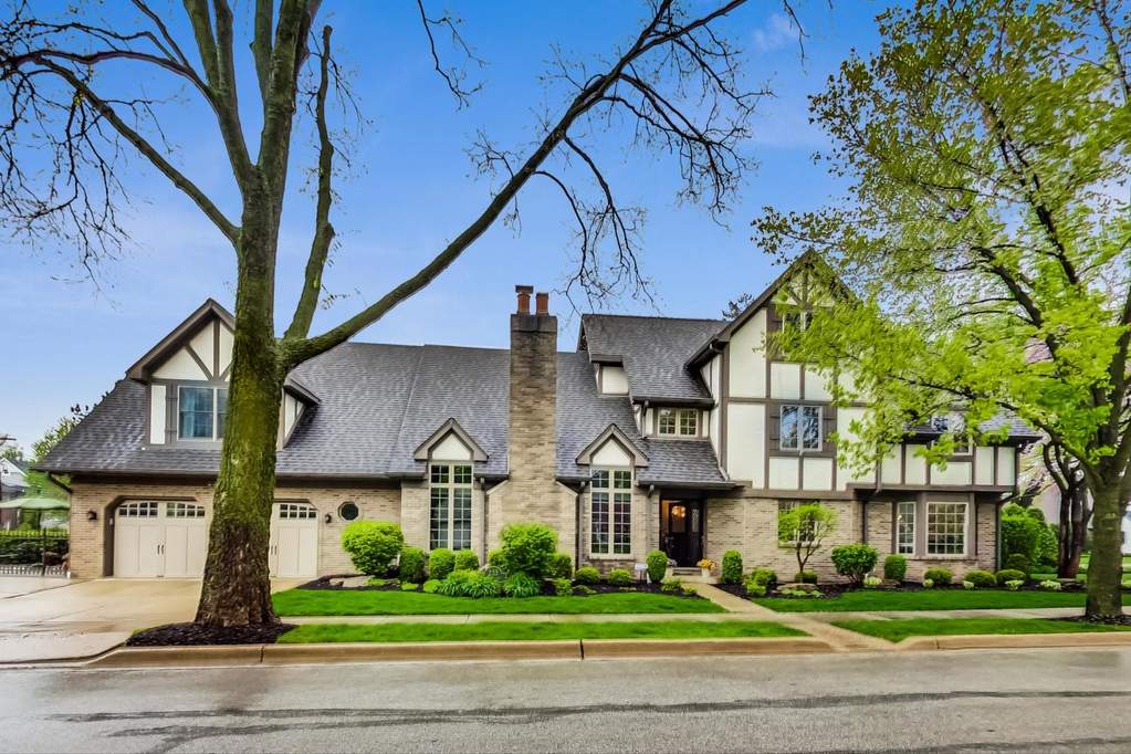 233 E Church Street Elmhurst, IL 60126 MLS 10665592 properties