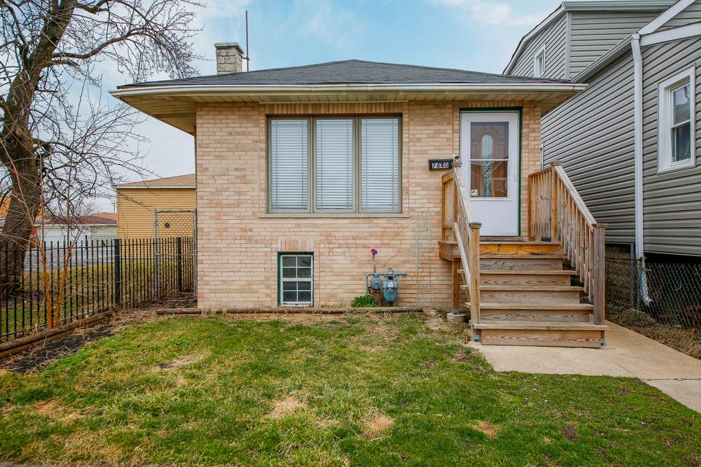 7640 W 64th Street Summit, IL 60501 MLS 10666302 properties