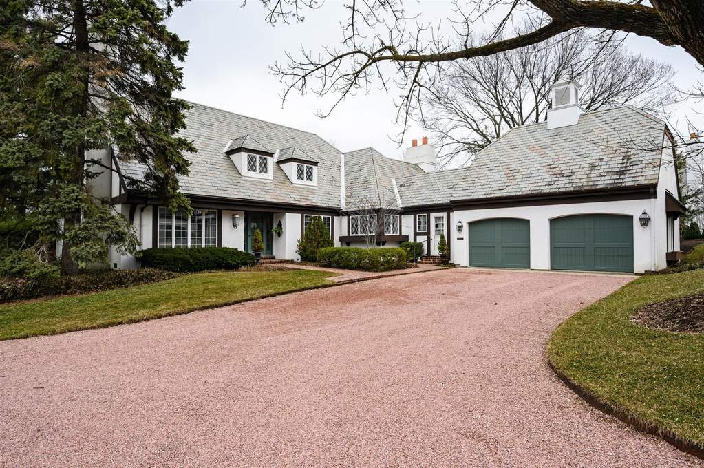 1206 Burr Ridge Club Drive Burr Ridge, IL 60527 MLS 10672965