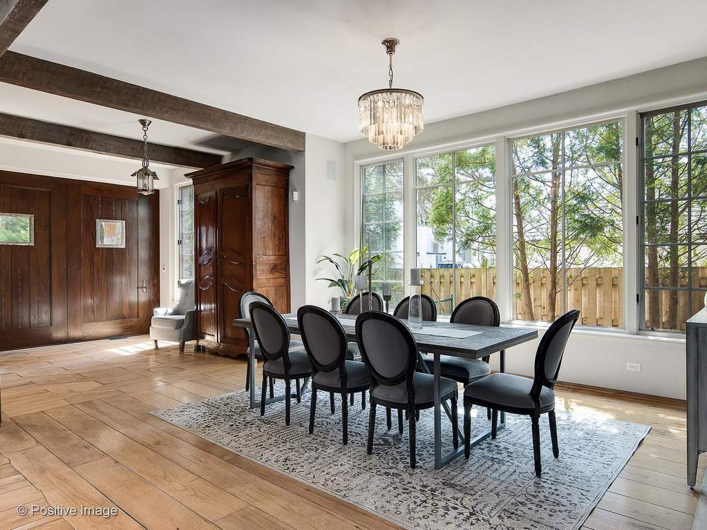 132 S Park Avenue Hinsdale, Illinois 60521 - Dining Room