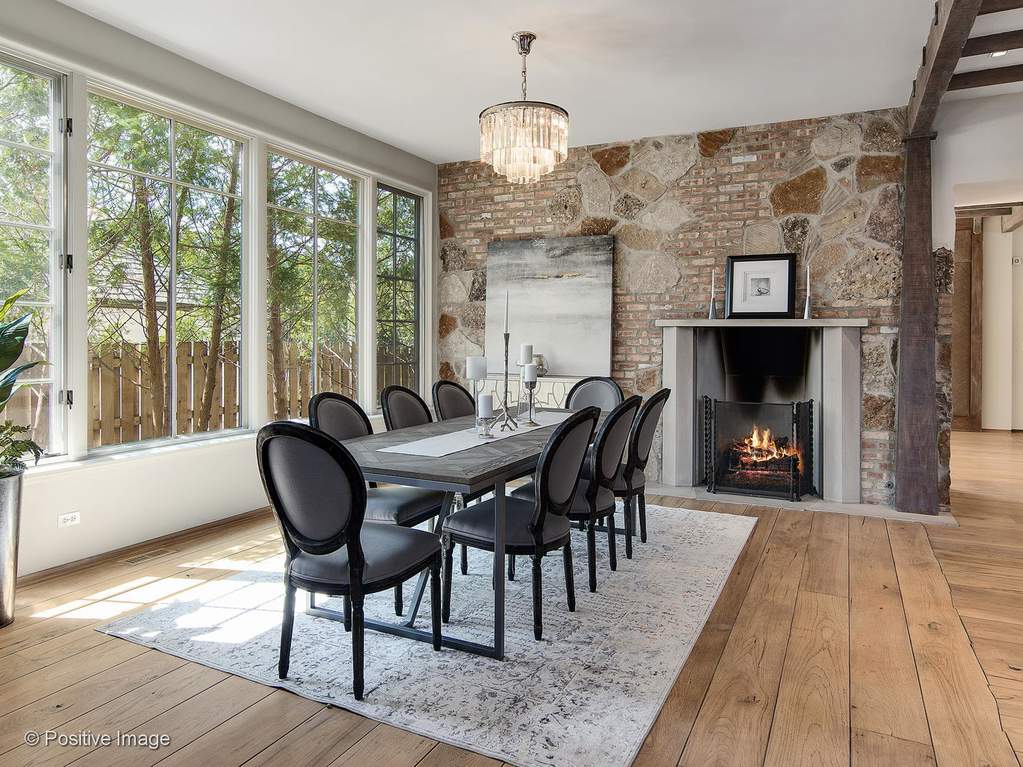 132 S Park Avenue Hinsdale, Illinois 60521 - Dining Room