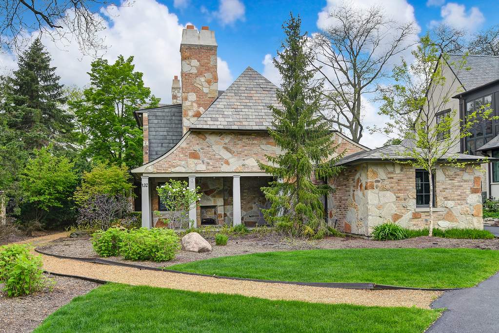 132 S Park Avenue Hinsdale, Illinois 60521 - Front of Property
