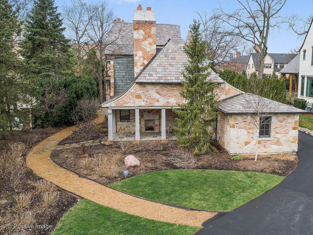 132 S Park Avenue Hinsdale, Illinois 60521 - Front of Property