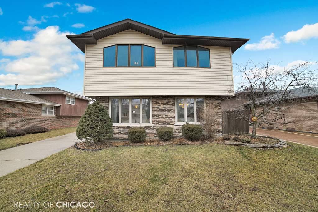 5516 129th Street Crestwood, IL 60418 MLS 10702335 properties