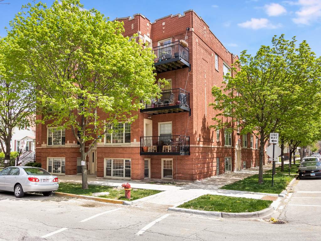 2903 N Rockwell Street 2 Chicago, IL 60618 MLS 10712426 properties