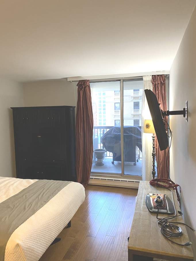 201 E Chestnut Street #14A Chicago, Illinois 60611 - Image 20
