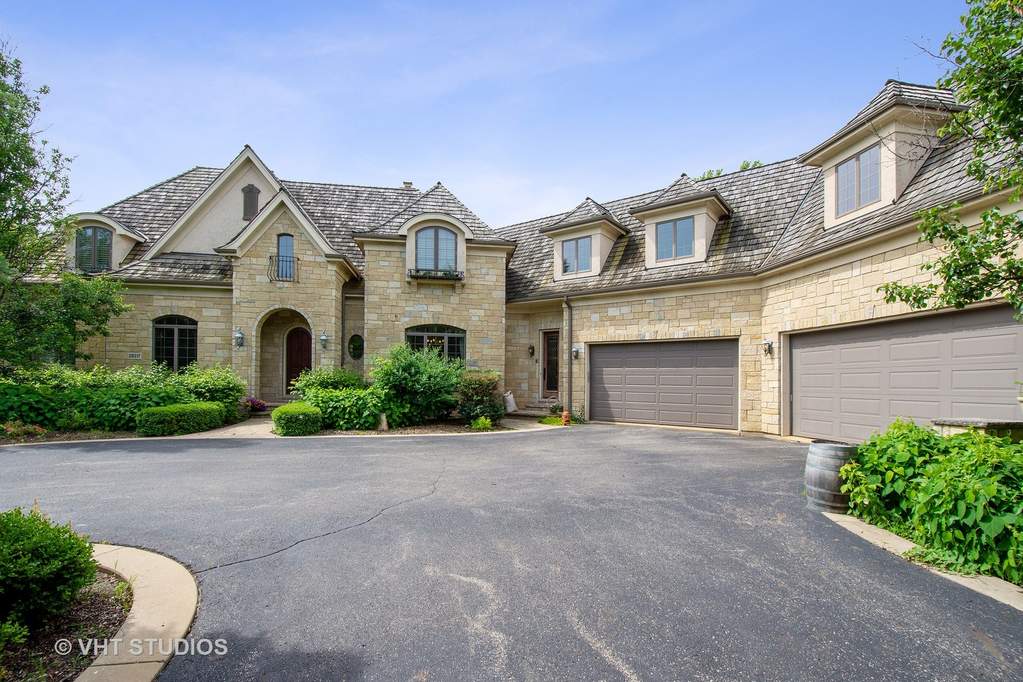 28317 Gray Barn Lane Lake Barrington, IL 60010 MLS 10747394