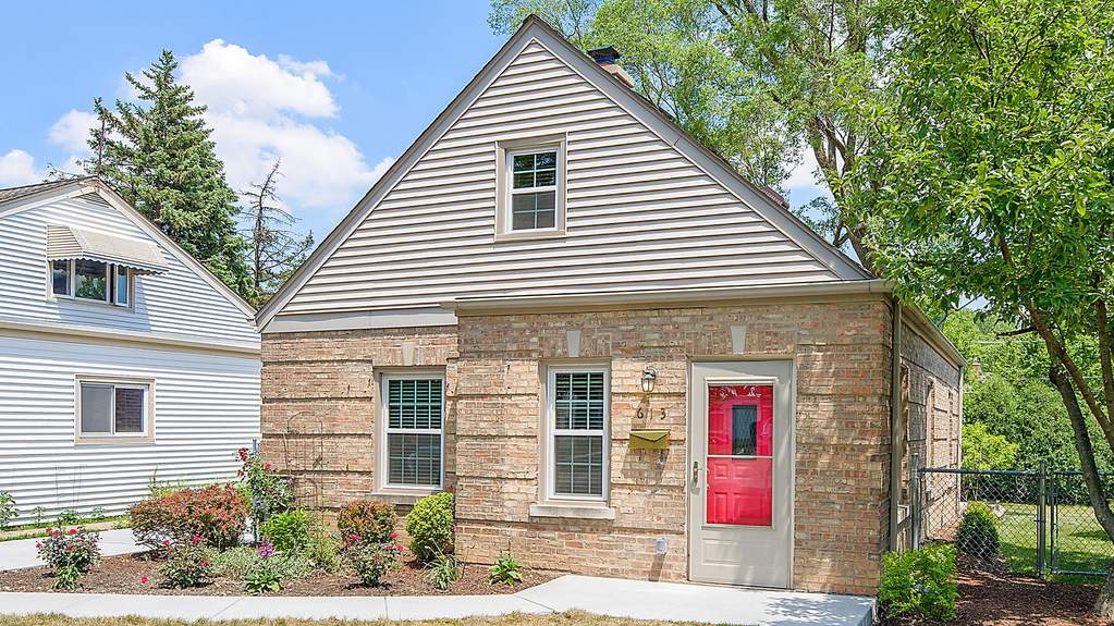 613 7th Avenue La Grange, IL 60525 MLS 10750944 properties