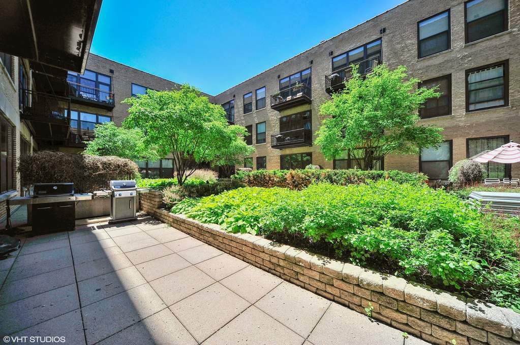 1040 W Adams Street #220 Chicago, Illinois 60607 - Image 20
