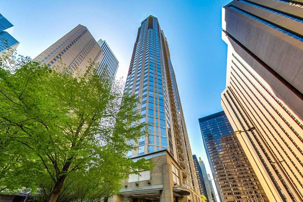 222 N Columbus Drive #4801 Chicago, Illinois 60601 - Image 1