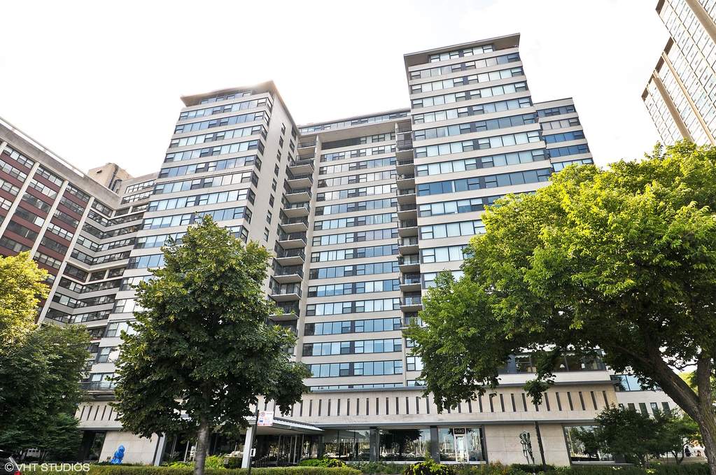 3440 N Lake Shore Drive #14E Chicago, Illinois 60657 - Image 1