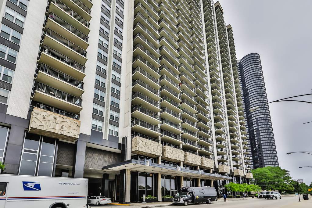 400 E Randolph Street #1622 Chicago, Illinois 60601 - Image 1