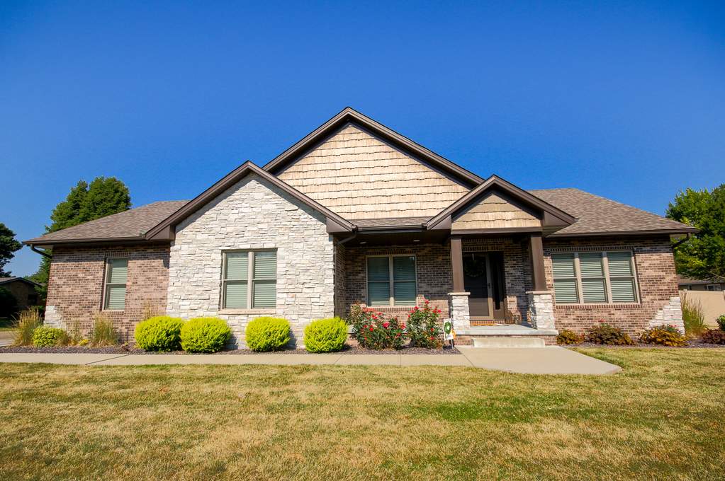 101 N Hilton Drive Heyworth, IL 61745 MLS 10770395 properties