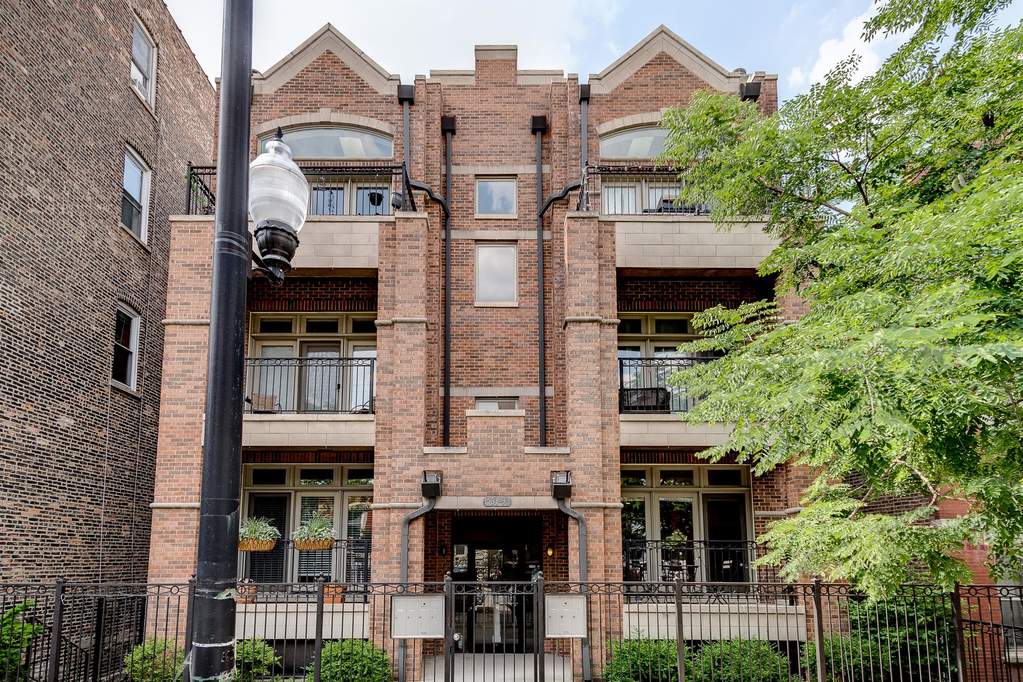 1533 W 18th Place 1W Chicago, IL 60608 MLS 10777824 properties