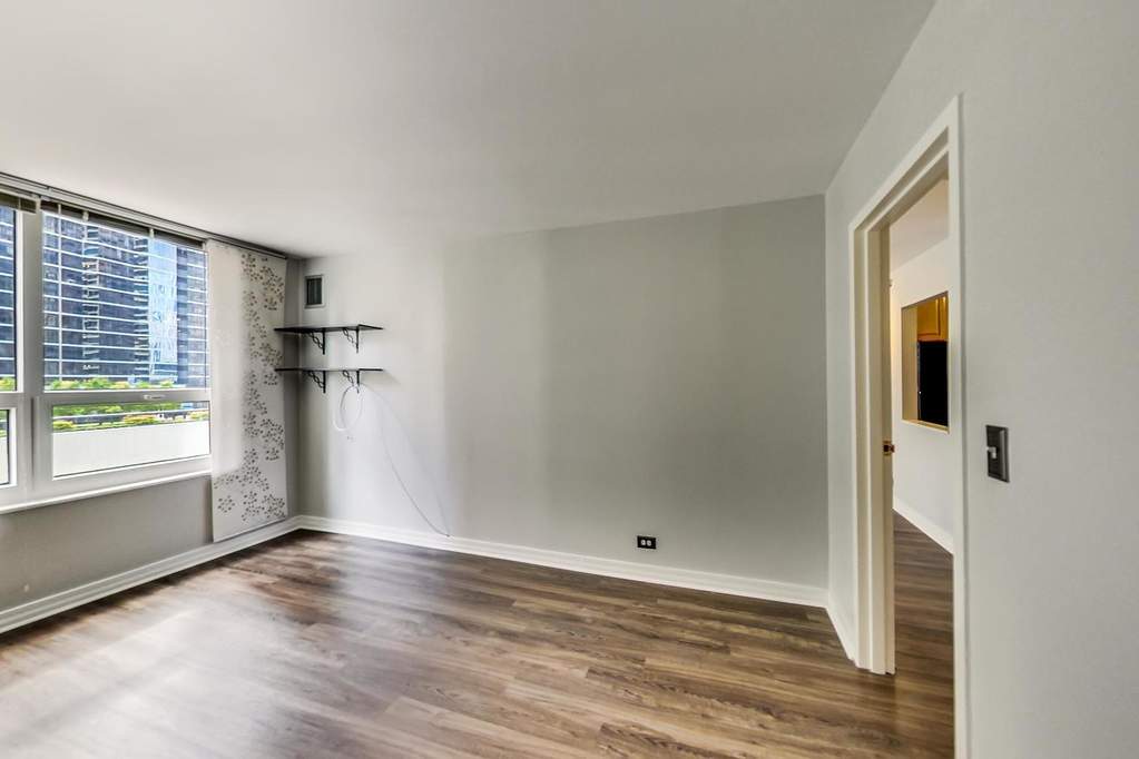 401 E Ontario Street #1108 Chicago, Illinois 60611 - Image 12